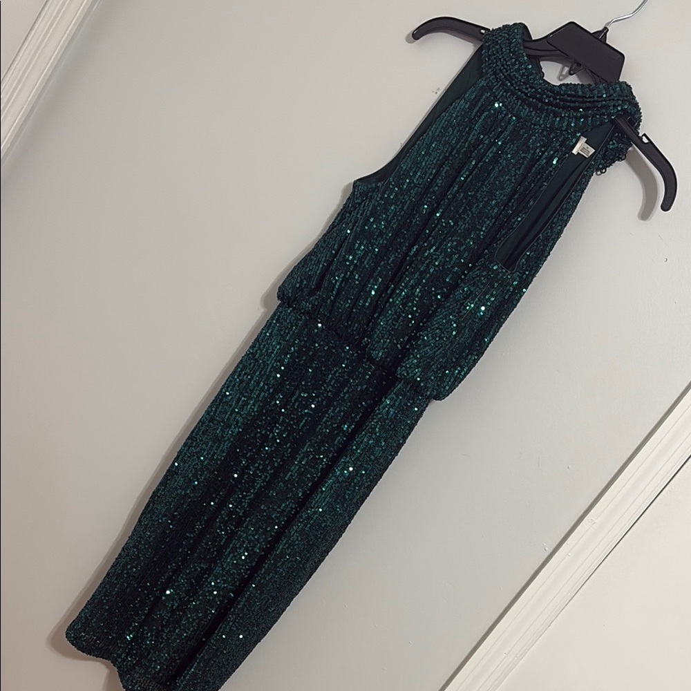 Sparkling Green Sleeveless night gown